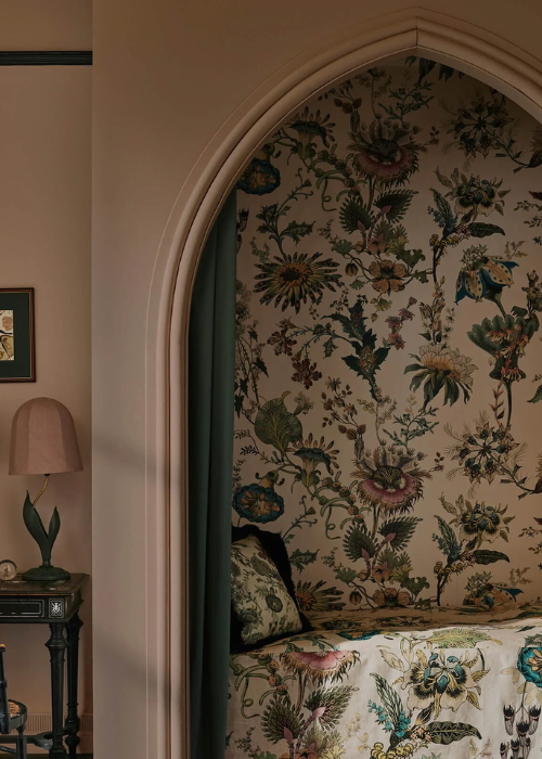 Wo's Buying Wallpaper Niche Floral Print